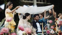 elegant sofreh at persian wedding